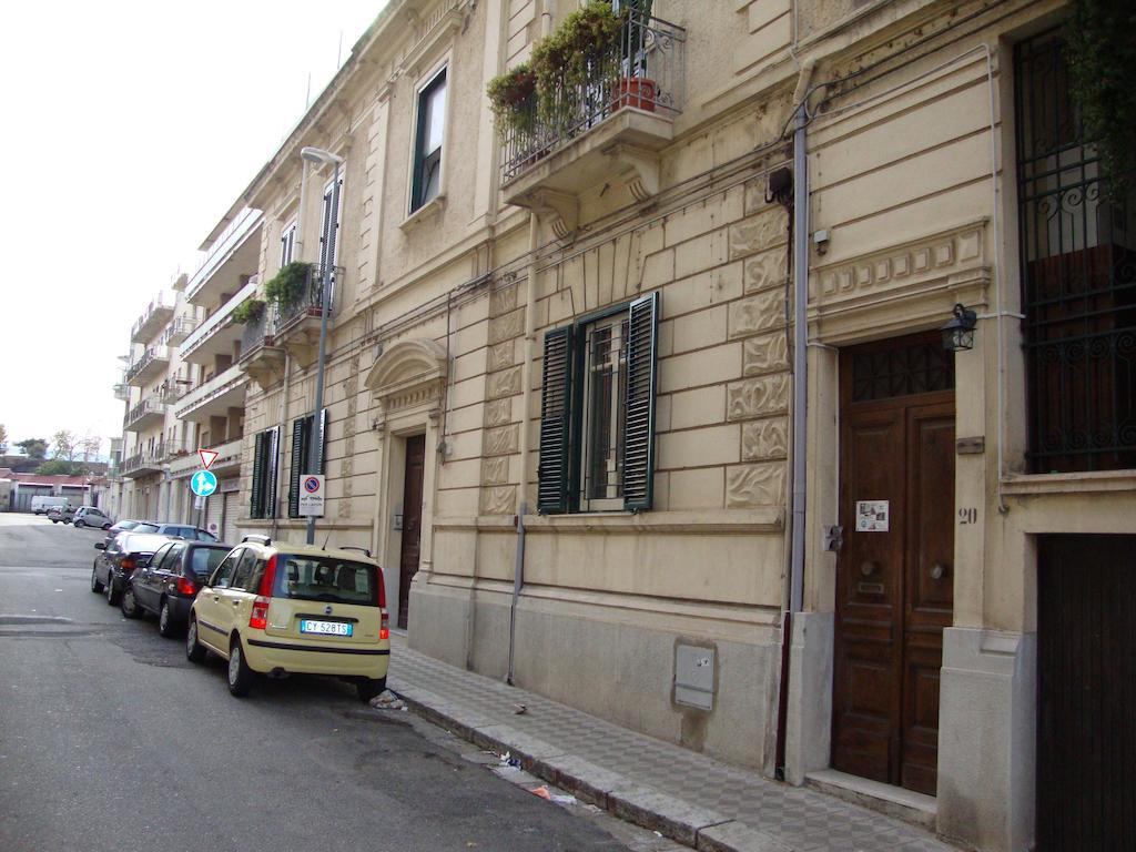 La Maison Des Livres Ρέτζιο ντι Καλάμπρια Εξωτερικό φωτογραφία