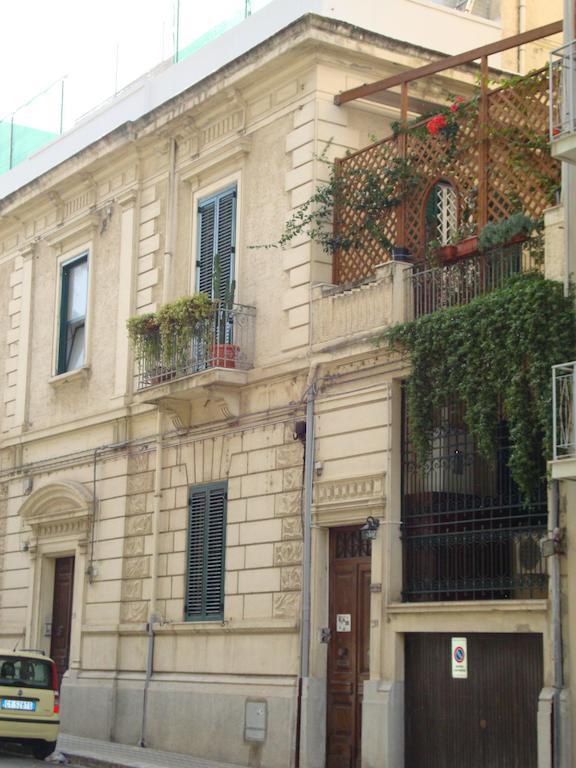 La Maison Des Livres Ρέτζιο ντι Καλάμπρια Εξωτερικό φωτογραφία